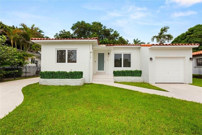 Building Photo - 3018 Coconut Grove Dr