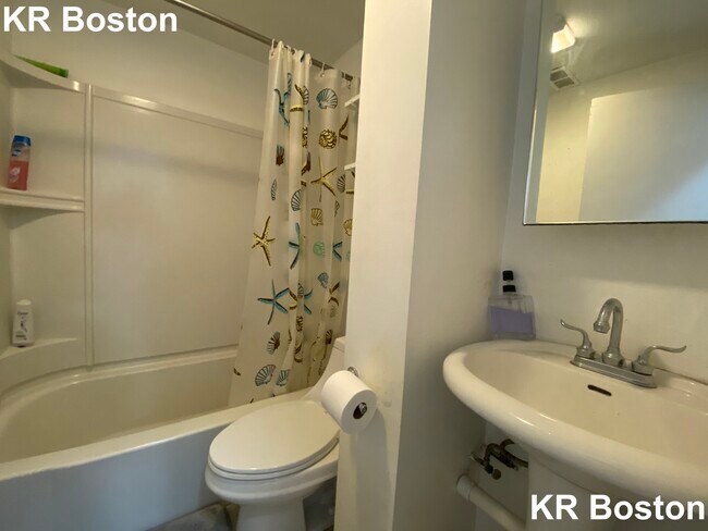 Foto del edificio - 243 Harvard St