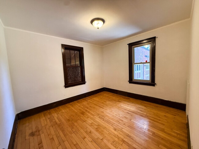 Foto del edificio - 657 Lake Ave