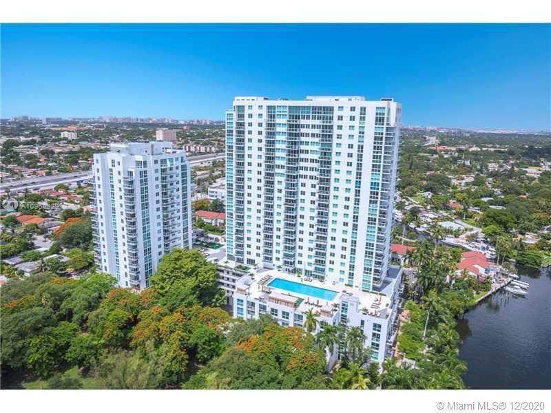 Foto principal - 1861 NW S River Dr