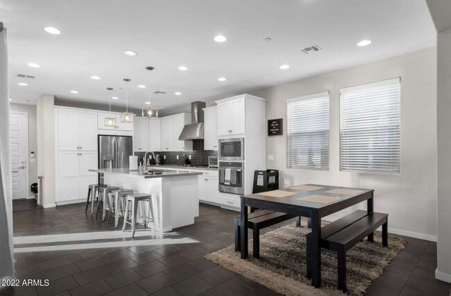 Building Photo - 1961 S Wallrade Ln