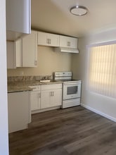 Building Photo - 930 N Van Ness Ave