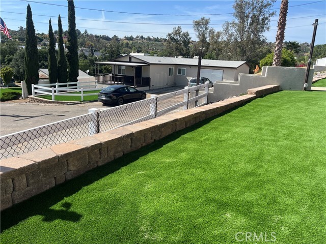 Foto del edificio - 9335 Chimney Rock Ln
