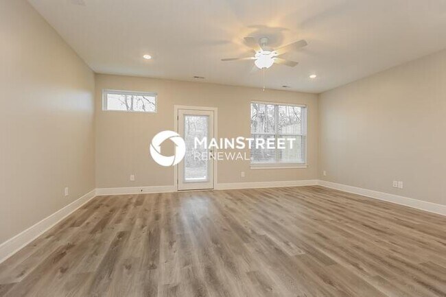 Foto del edificio - 3 Bedroom Pet-Friendly Home in Gallatin, T...