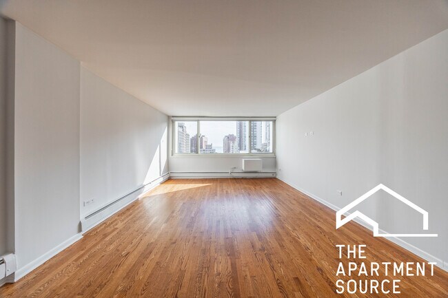 Foto del edificio - 1344 N Dearborn St