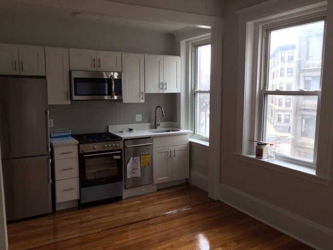 Foto del edificio - 153 Hemenway St