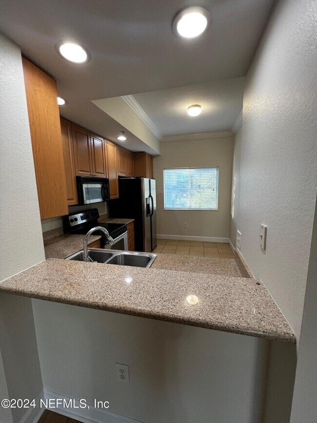 Foto del edificio - 9745 Touchton Rd