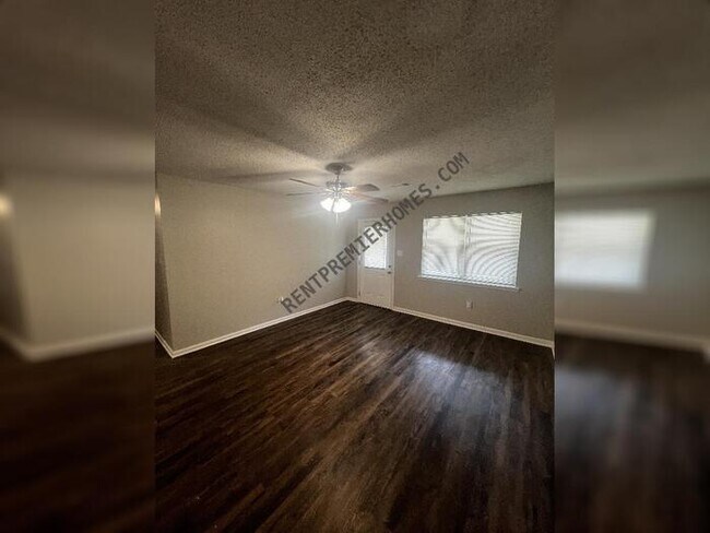 Foto del edificio - 904 Coulter Rd