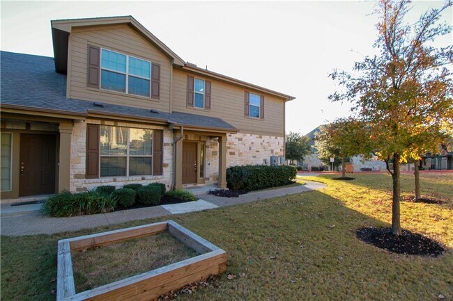 Building Photo - 3101 Davis Ln