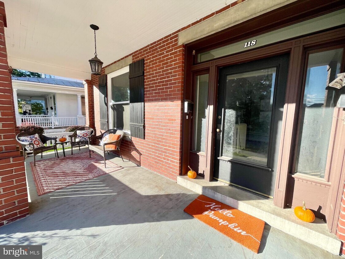 118 Cocoa Ave, Hershey, PA 17033 Apartment for Rent in Hershey, PA