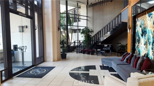 Foto del edificio - 700 W Harbor Dr