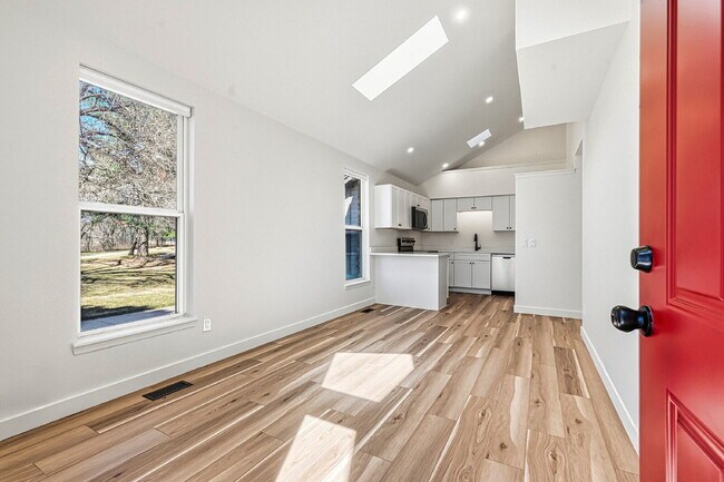 Building Photo - $1,740.95, 2- Beds - 1 Bath, Condo in Wheat Ridge with Washer and Dryer