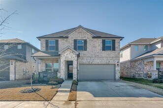 Building Photo - 7230 Vlg Fls Ln