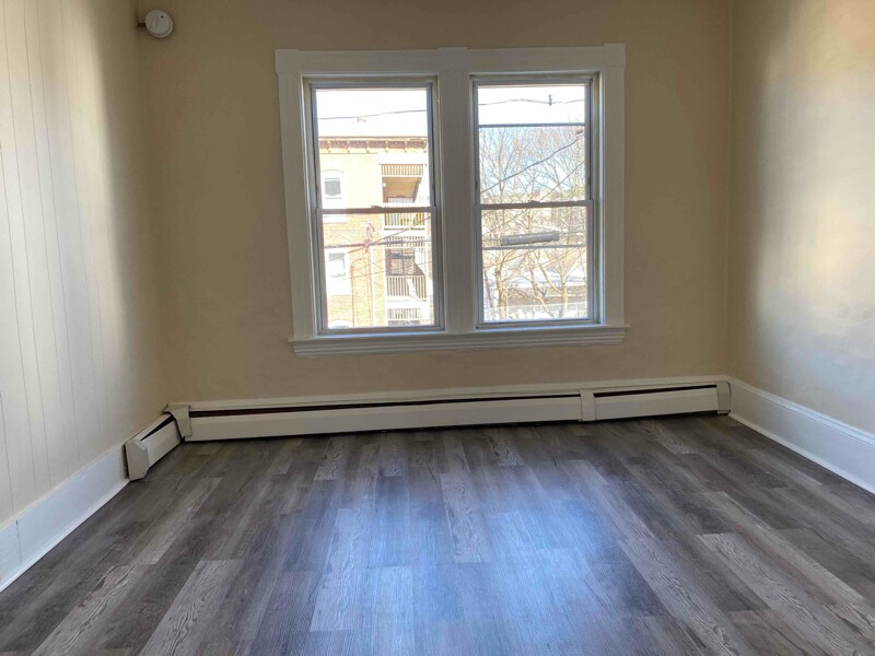 325 Waldo St Unit 3, Rumford, ME 04276 Room for Rent in Rumford, ME