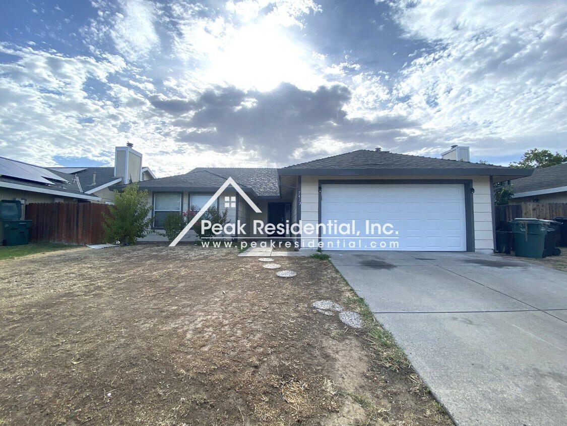 Primary Photo - 4 br, 2 bath House - 7413 Lidia Way