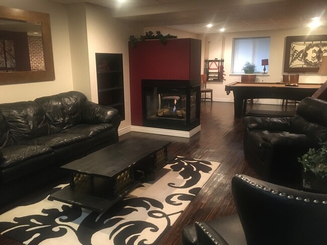 Building Photo - 10831 Hickory Ridge Ln