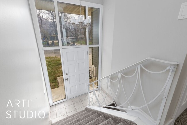 Building Photo - Move-In Ready! Beautiful 3-Bedroom Home in...