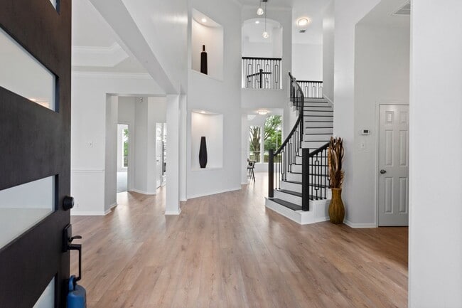 Foto del edificio - 2855 Everett Dr