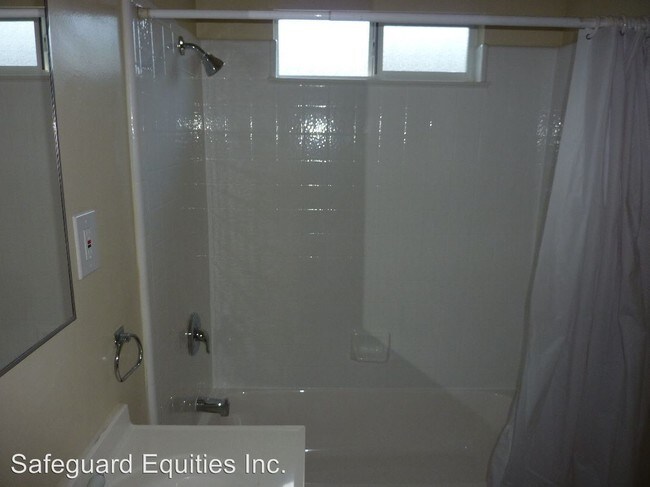 Building Photo - 5547 Orange Ave