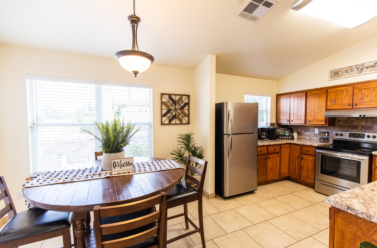 Foto principal - 2367 Saturn Circle