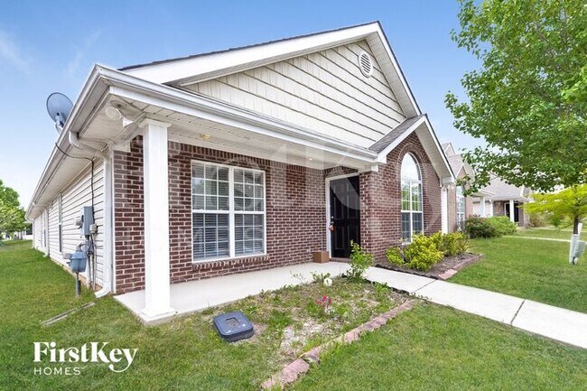 Building Photo - 218 Village Dr