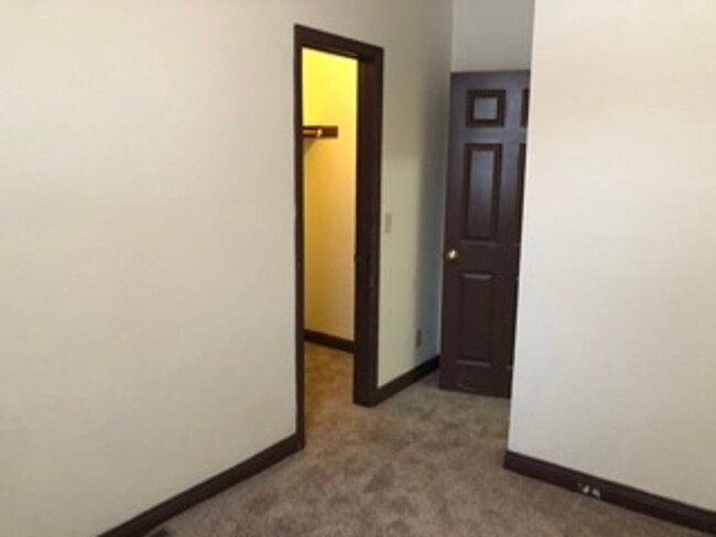Foto del edificio - 512 Beaumont St E