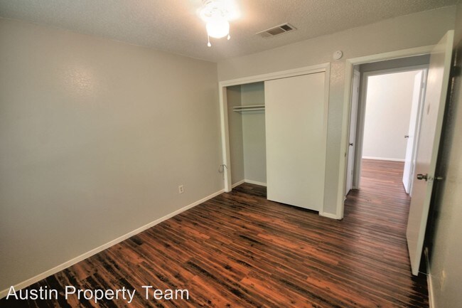 Building Photo - 9700 Eastwend Dr