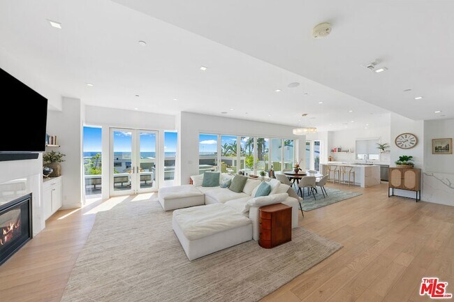 Building Photo - 25157 Malibu Rd