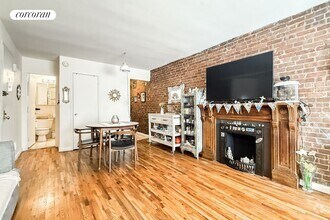 Building Photo - 127 W 81st St