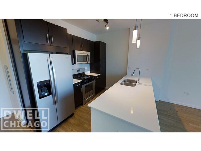 Building Photo - 3741 N Halsted St
