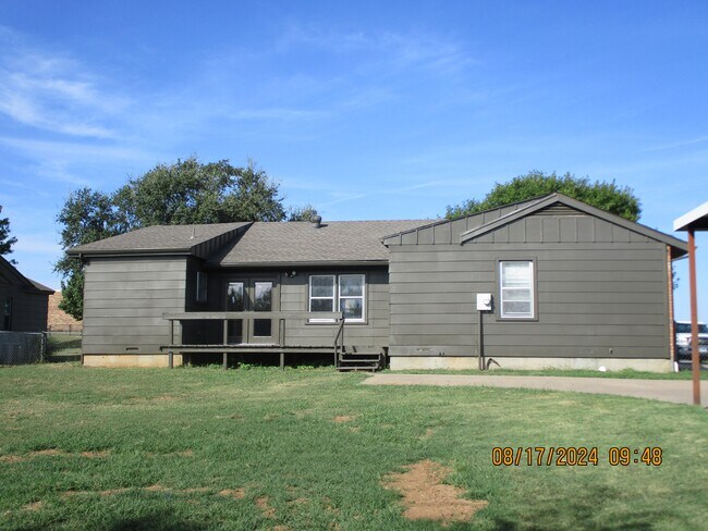 Foto del edificio - 3105 Acton School Rd