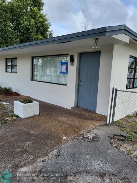 Primary Photo - 2941 NW 12th St