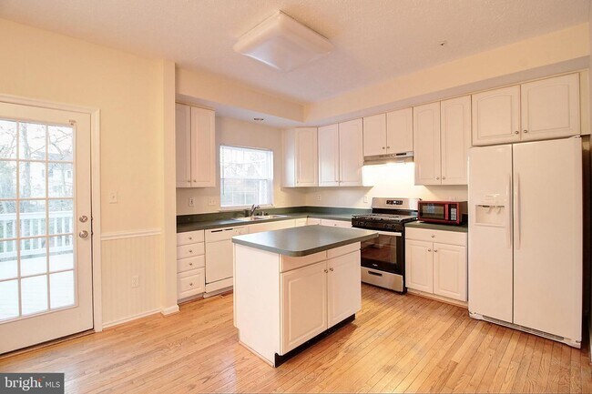 Foto del edificio - 9540 Bellhaven Ct
