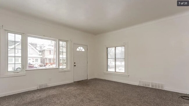 Building Photo - 1473 Western Ave