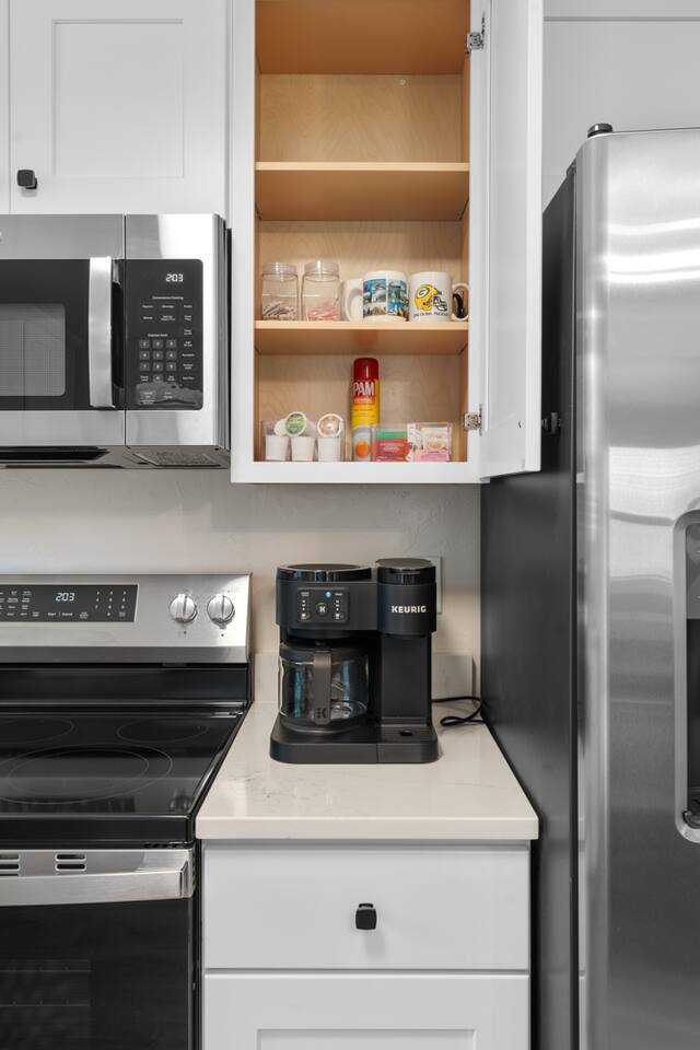 Building Photo - 2598 Parkwood Dr