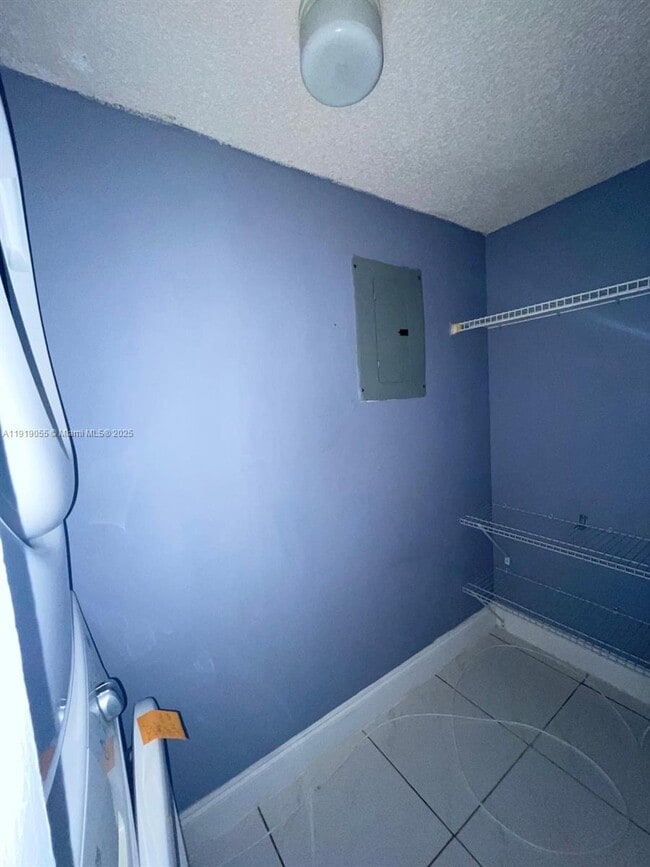 Building Photo - 3410 Foxcroft Rd