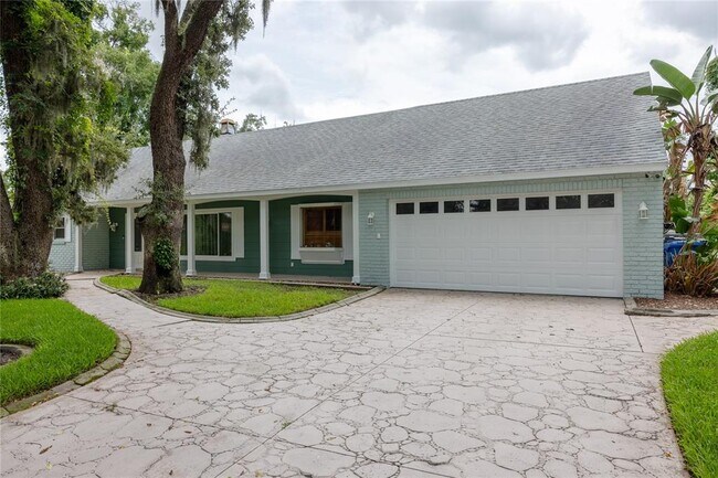Building Photo - 615 Valle Vista Dr