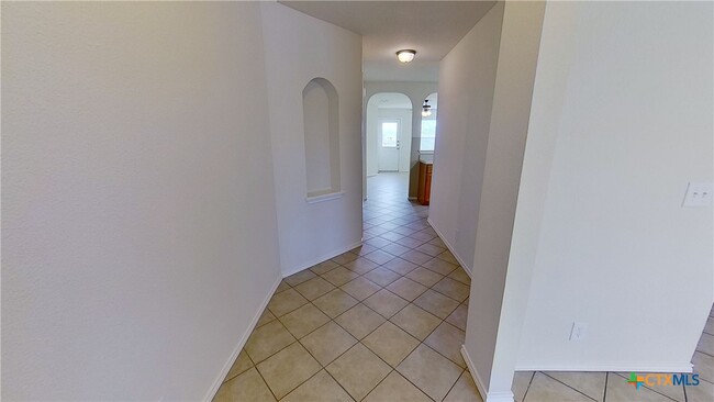 Building Photo - 105 Fishbaugh Ln