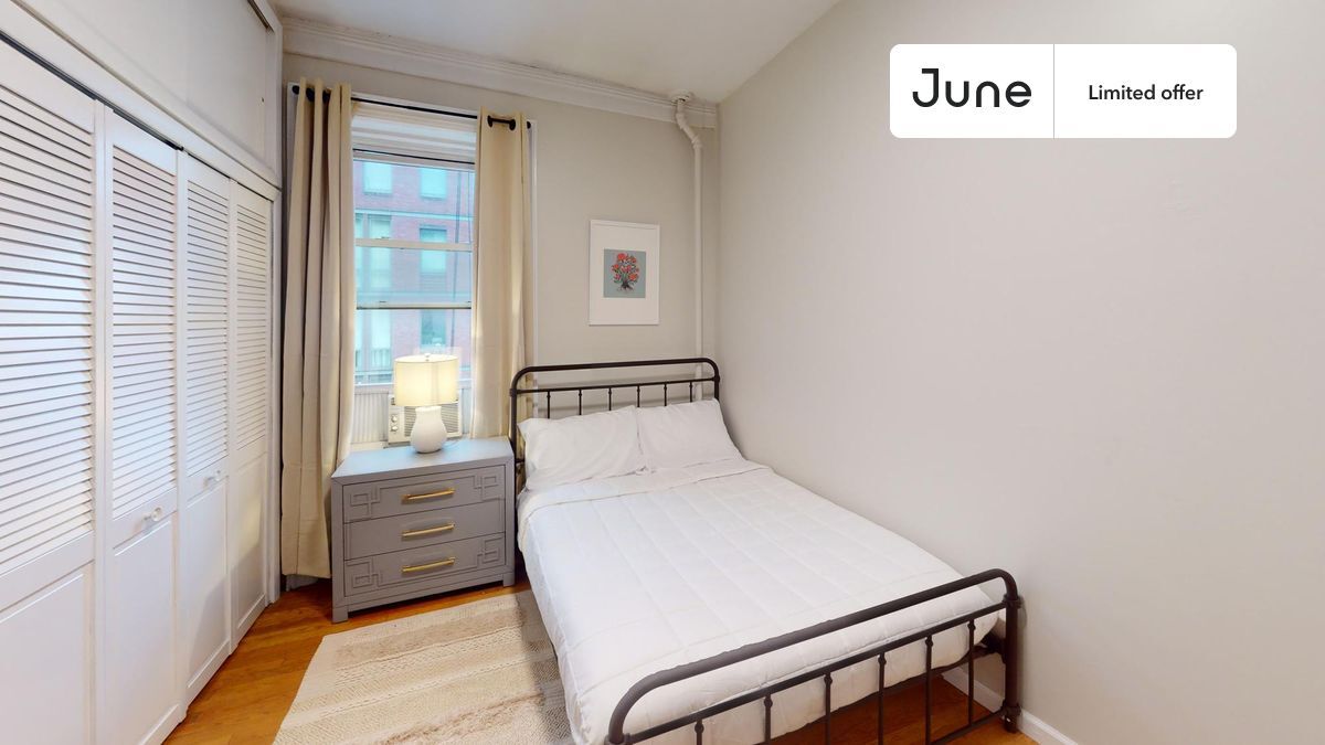 Primary Photo - Private bedroom in 4 bed/1 bath Home