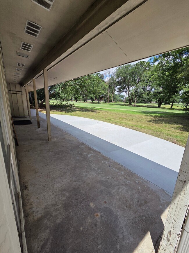 Foto del edificio - 2702 Apple Creek Cir