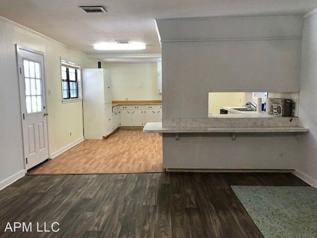 Building Photo - 3 br, 2 bath House - 5607 Whites Ferry Road