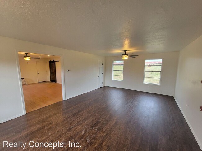 Building Photo - 2 br, 1 bath House - 13332 Hogeye Road