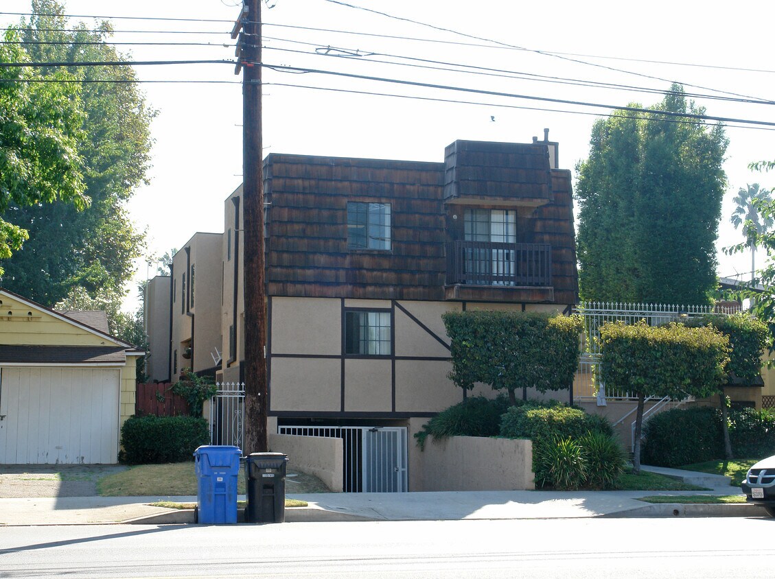 Foto principal - 5112 Kester Ave