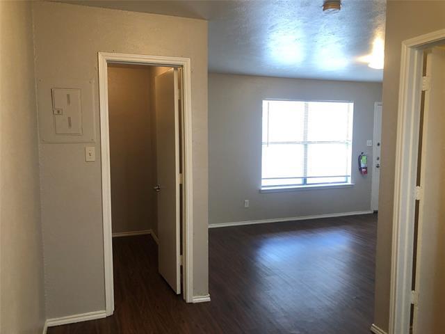 Foto del edificio - 2526 W Prairie St