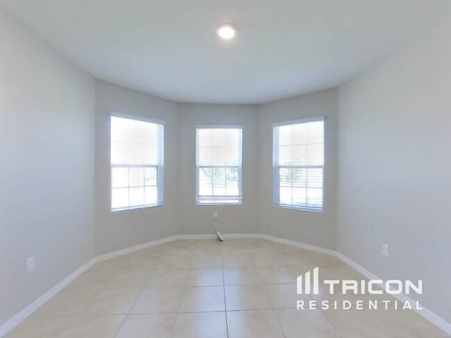 Foto del edificio - 518 Squires Grove Dr