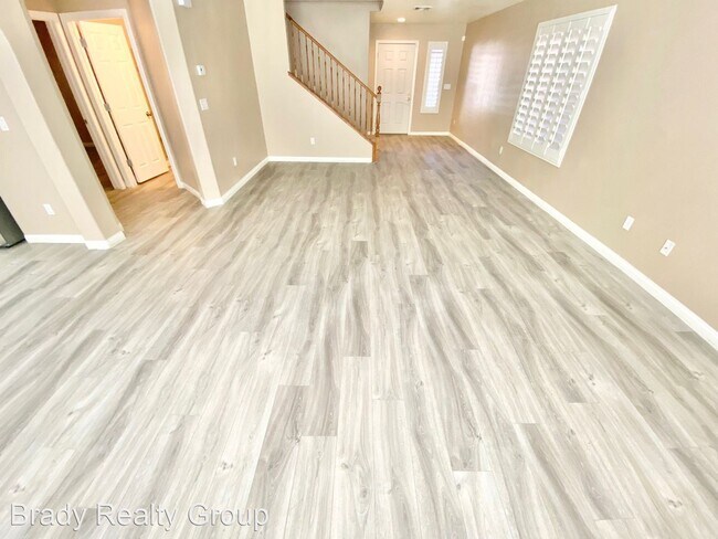 Building Photo - 4 br, 3 bath House - 8905 SKYLINE PEAK CT