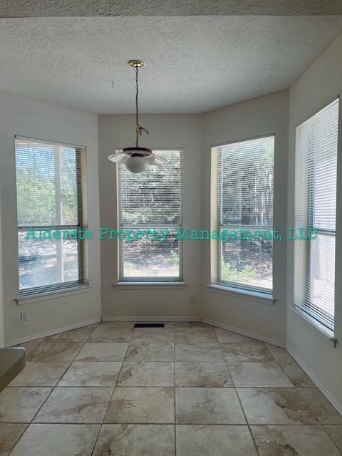 Foto del edificio - 1511 Mimbres Canyon Pl NE