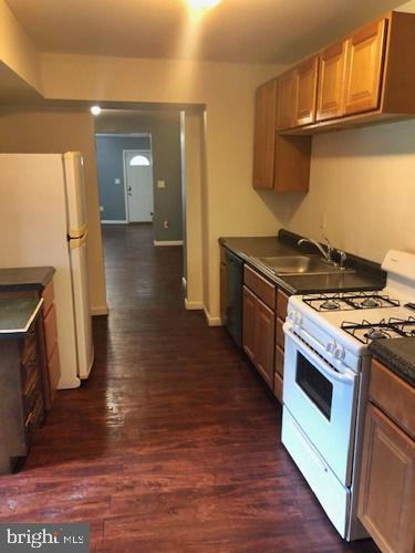 Building Photo - 429 S Duke St