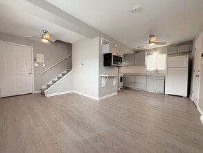 Building Photo - 307 Mt Vernon Ave