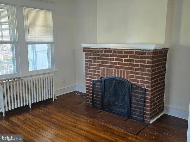 Foto del edificio - 237 Ellis Rd